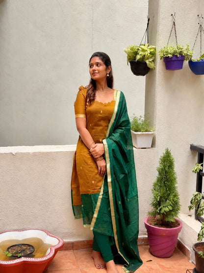 Thenmozhi