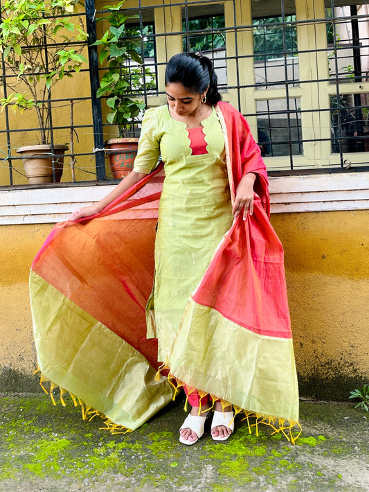 Thara [ SZ121 ]