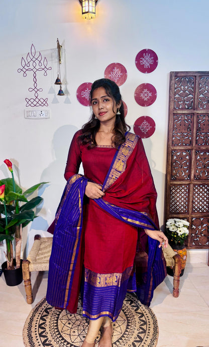 Poonghuzhalii