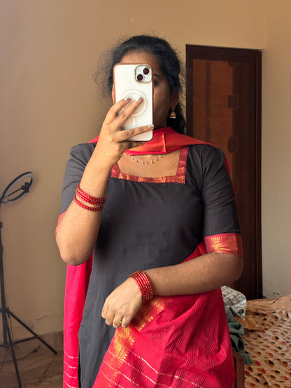 Black Mangalagiri Set