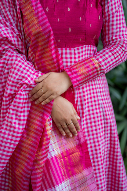 Kavi Nila [SZ159]
